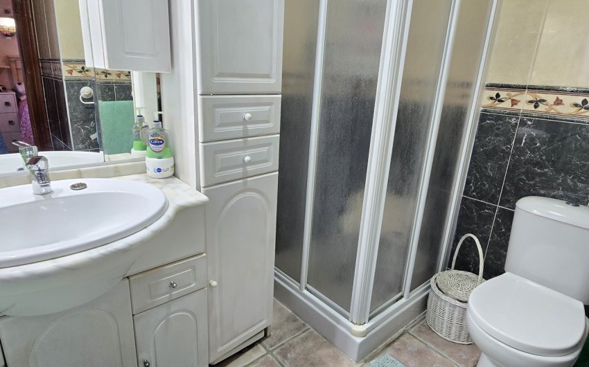 Resale - Villa -
Vinuela - Inland