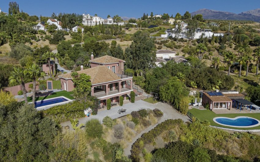 Resale - Villa -
Vinuela - Inland