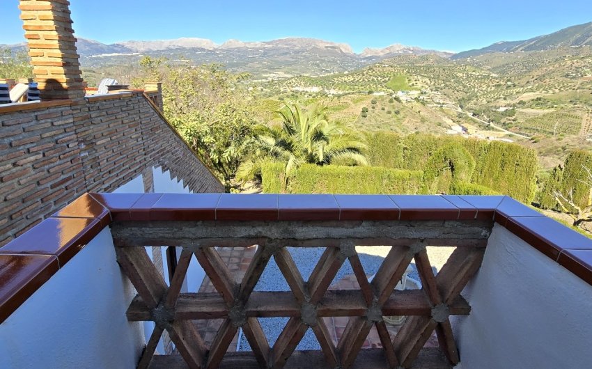 Resale - Villa -
Vinuela - Inland