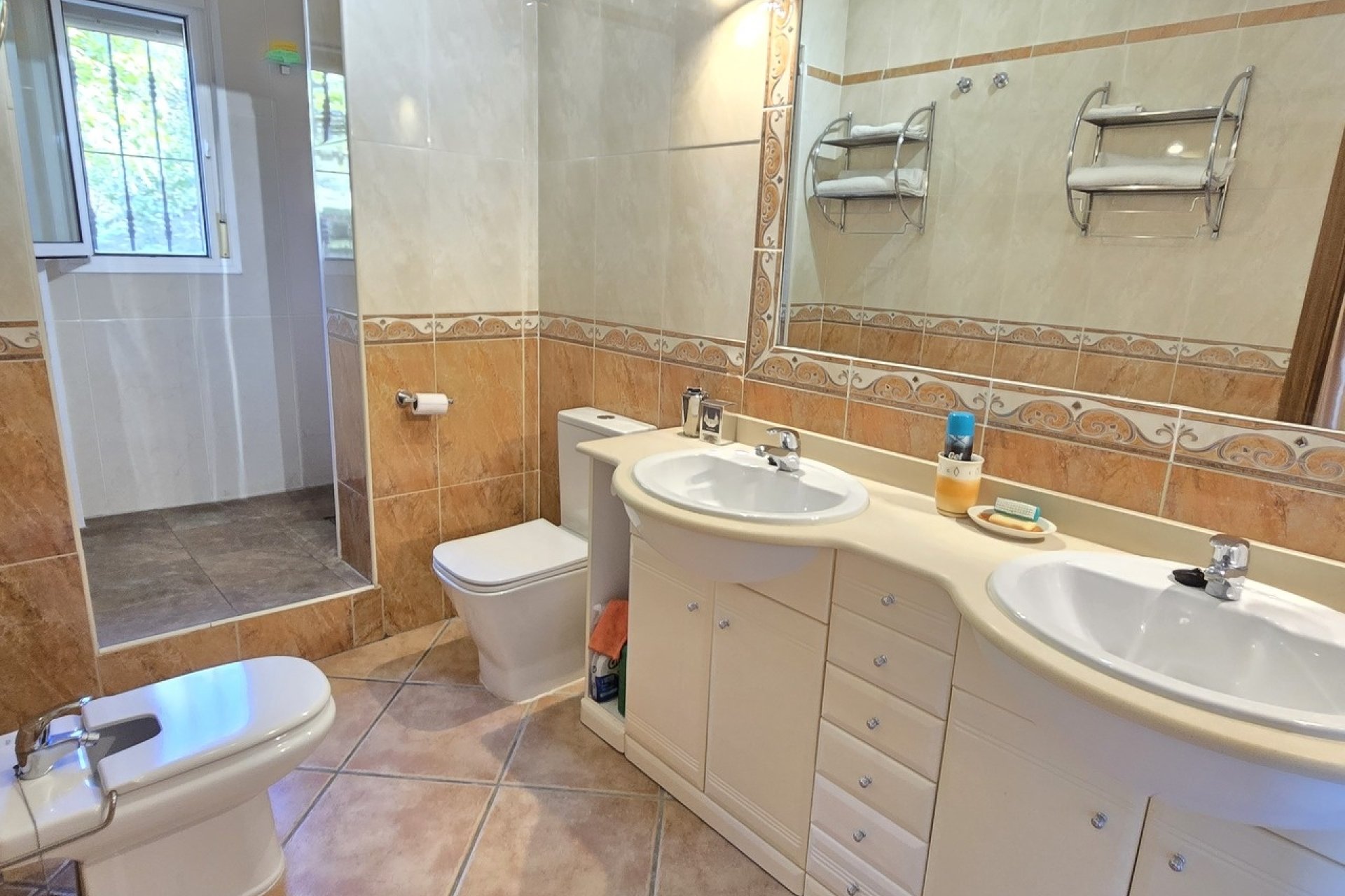 Resale - Villa -
Vinuela - Inland