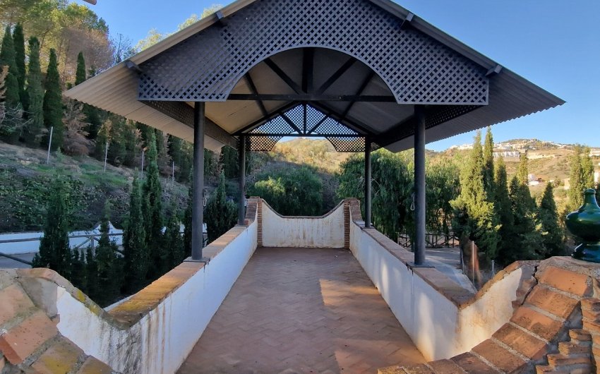 Resale - Villa -
Vinuela - Inland