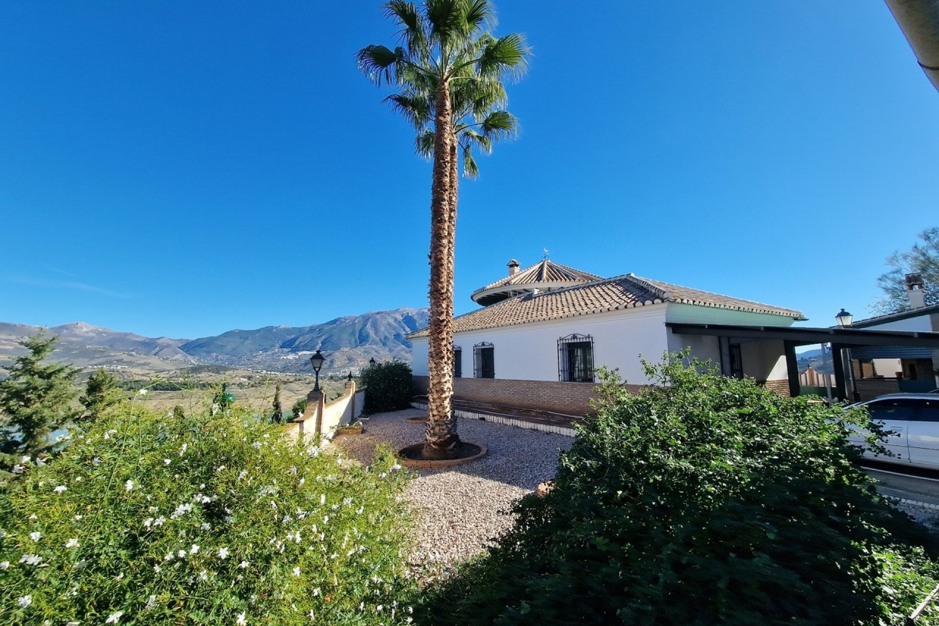 Resale - Villa -
Vinuela - Inland