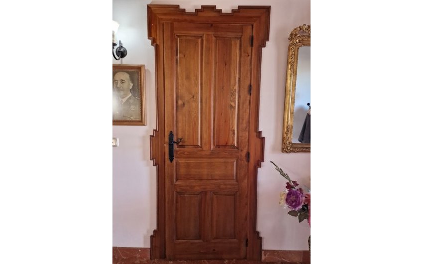 Resale - Villa -
Vinuela - Inland