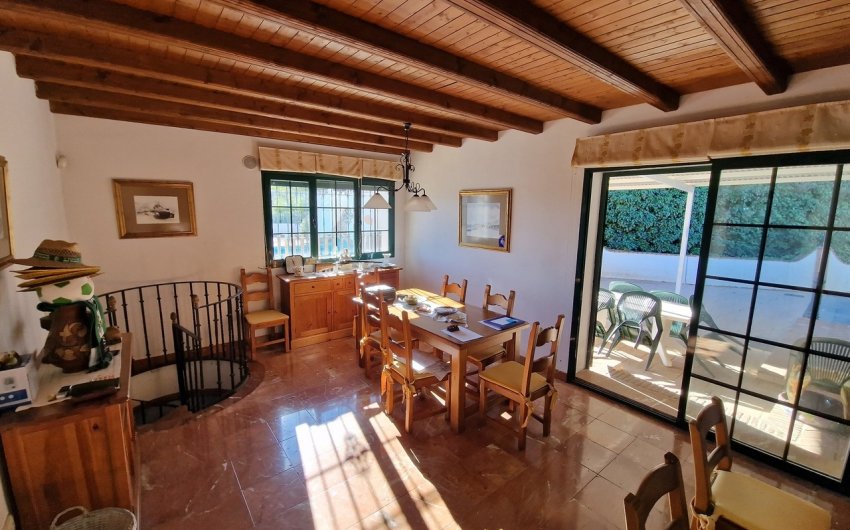 Resale - Villa -
Vinuela - Inland