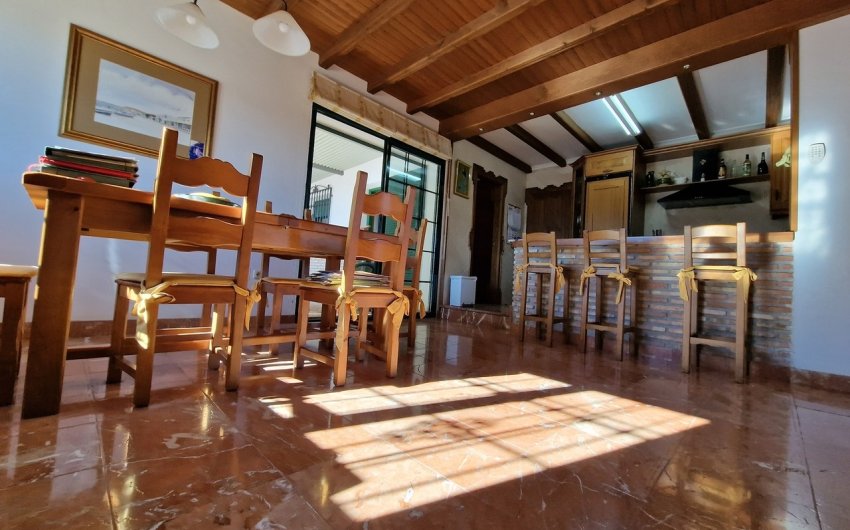 Resale - Villa -
Vinuela - Inland