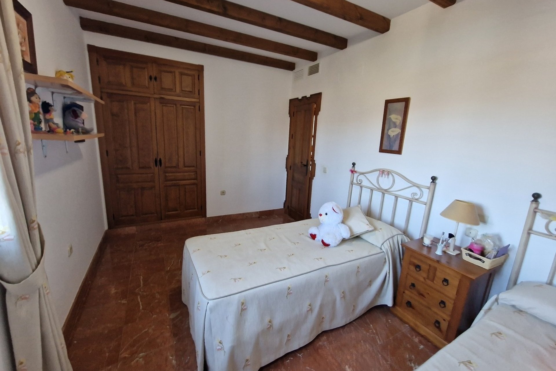 Resale - Villa -
Vinuela - Inland