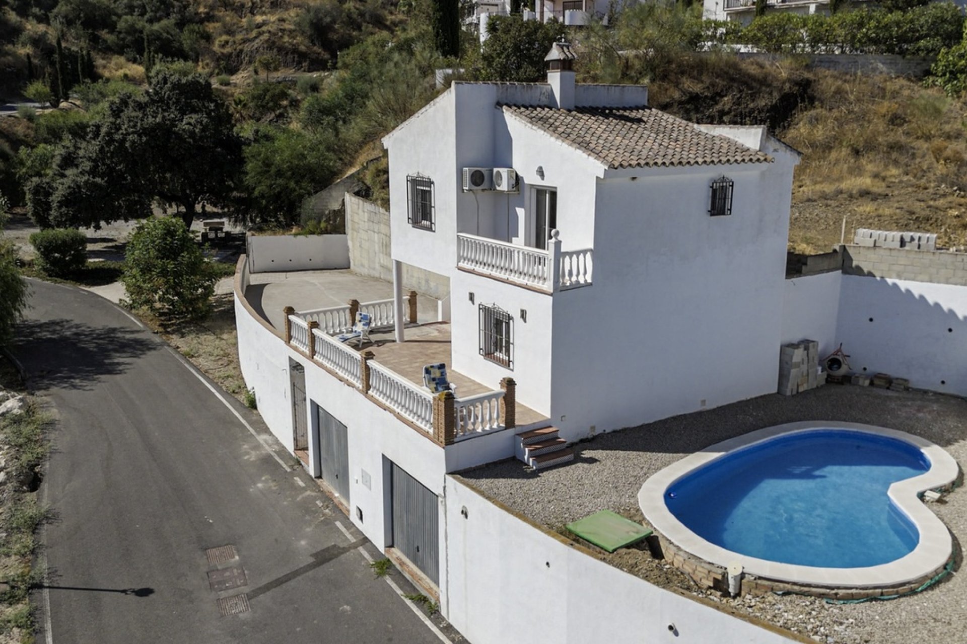 Resale - Villa -
Vinuela - Inland