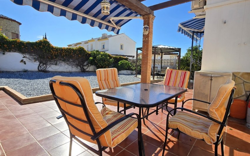 Resale - Villa -
Vinuela - Inland