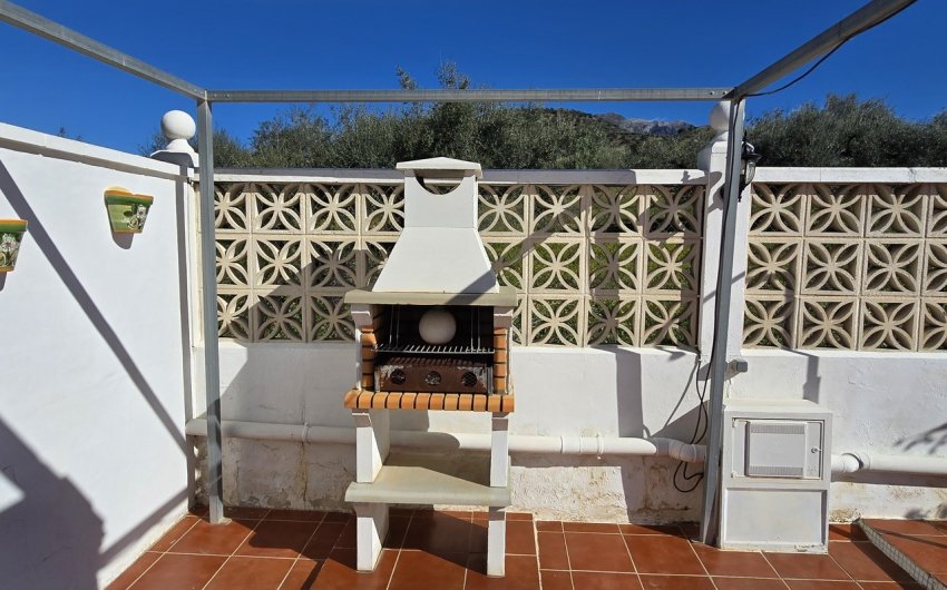 Resale - Villa -
Vinuela - Inland