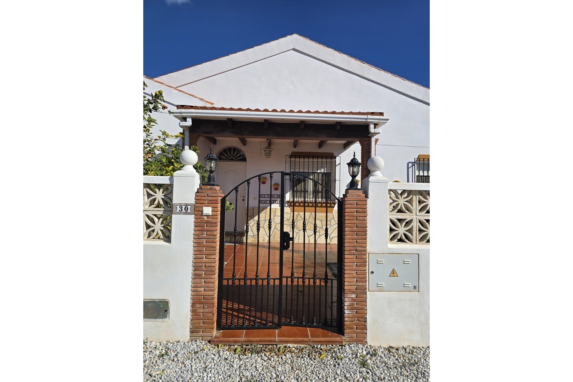 Resale - Villa -
Vinuela - Inland