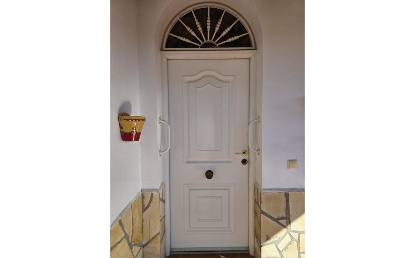 Resale - Villa -
Vinuela - Inland