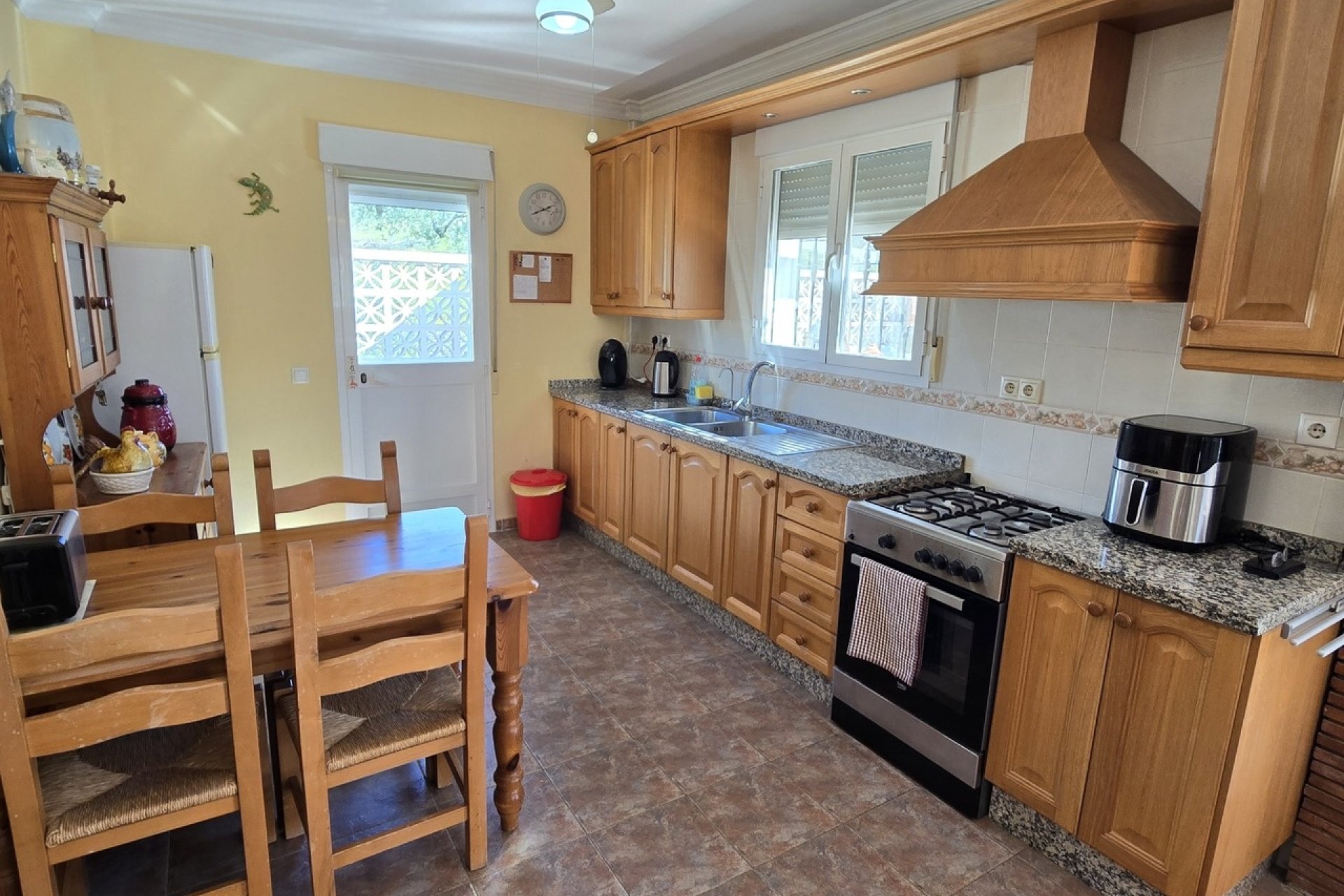 Resale - Villa -
Vinuela - Inland