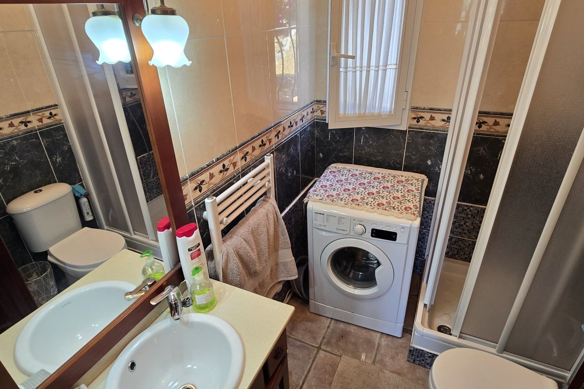 Resale - Villa -
Vinuela - Inland