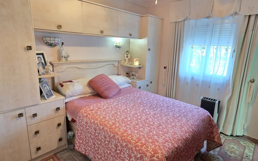 Resale - Villa -
Vinuela - Inland