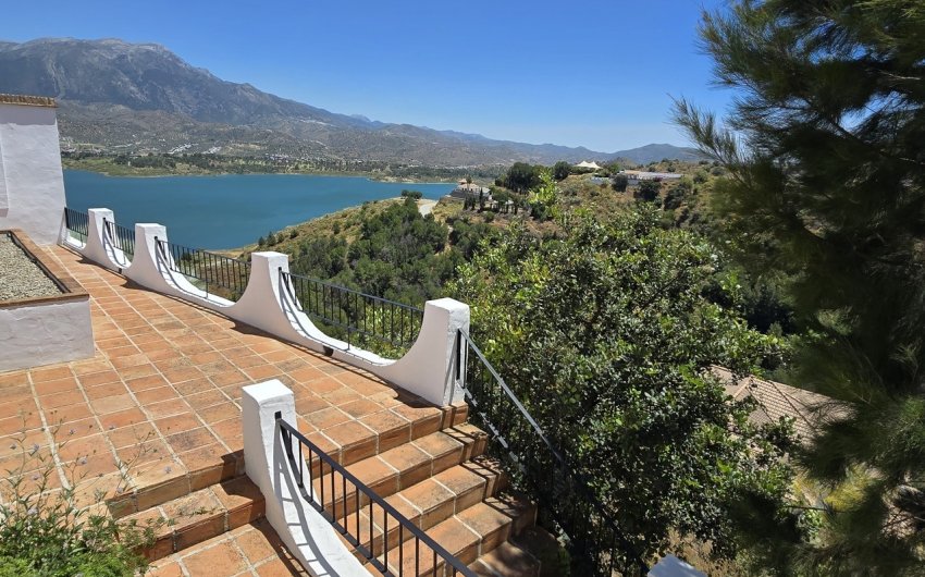 Resale - Villa -
Vinuela - Inland