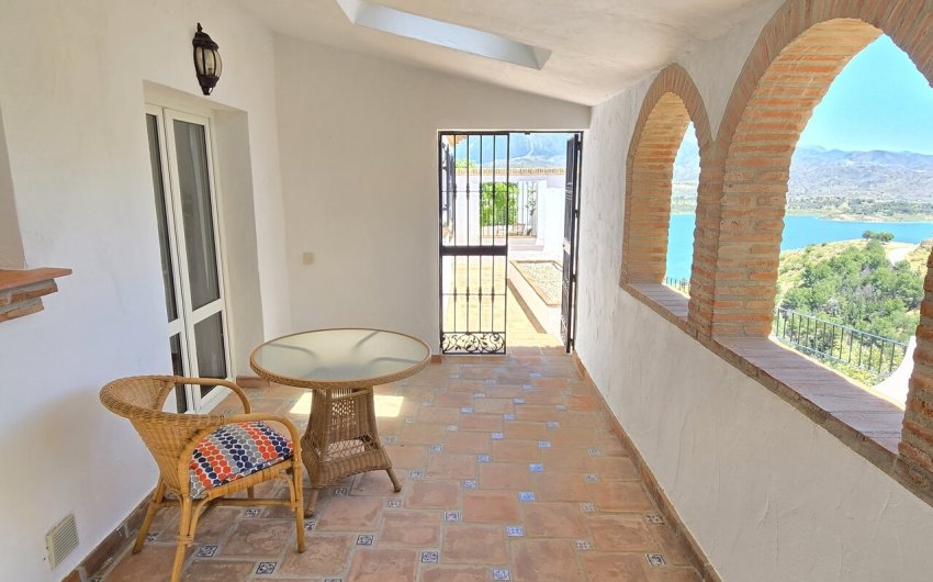 Resale - Villa -
Vinuela - Inland