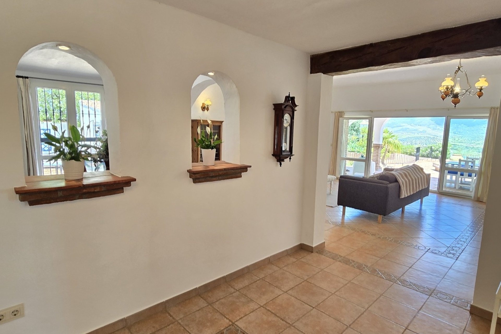 Resale - Villa -
Vinuela - Inland