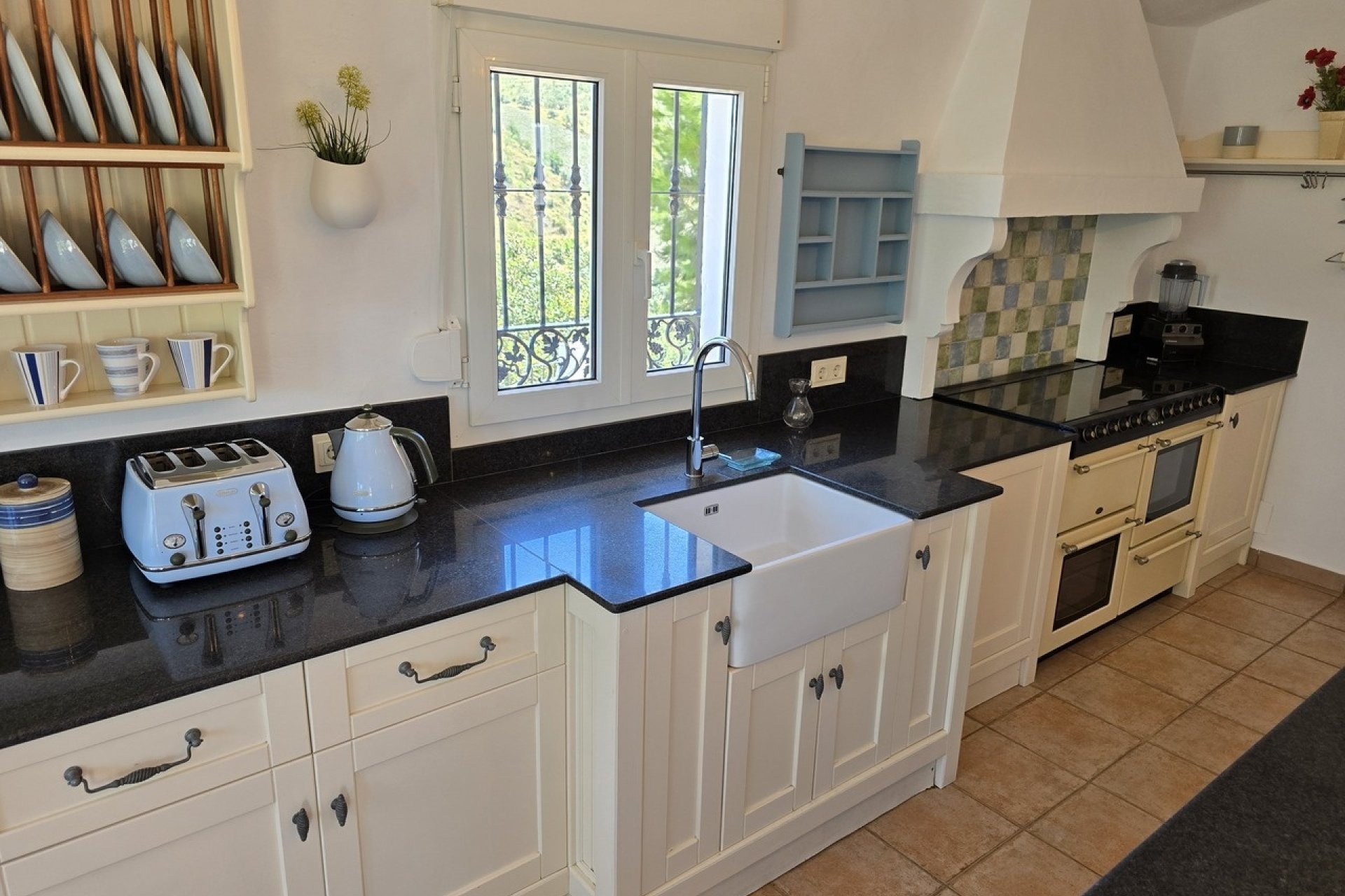 Resale - Villa -
Vinuela - Inland