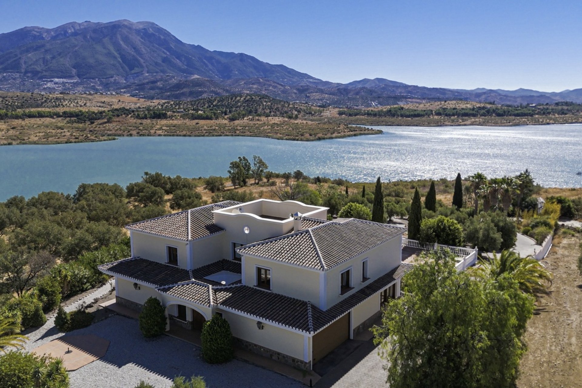 Resale - Villa -
Vinuela - Inland