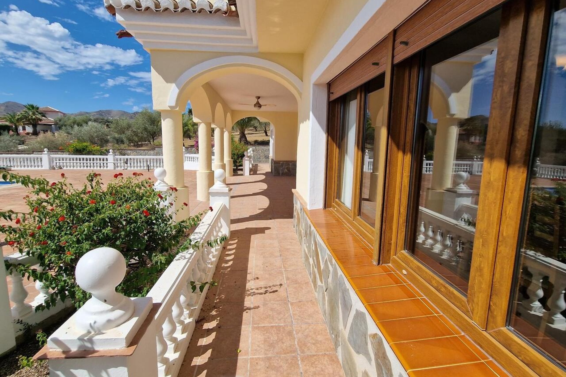 Resale - Villa -
Vinuela - Inland