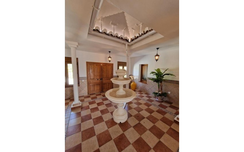 Resale - Villa -
Vinuela - Inland