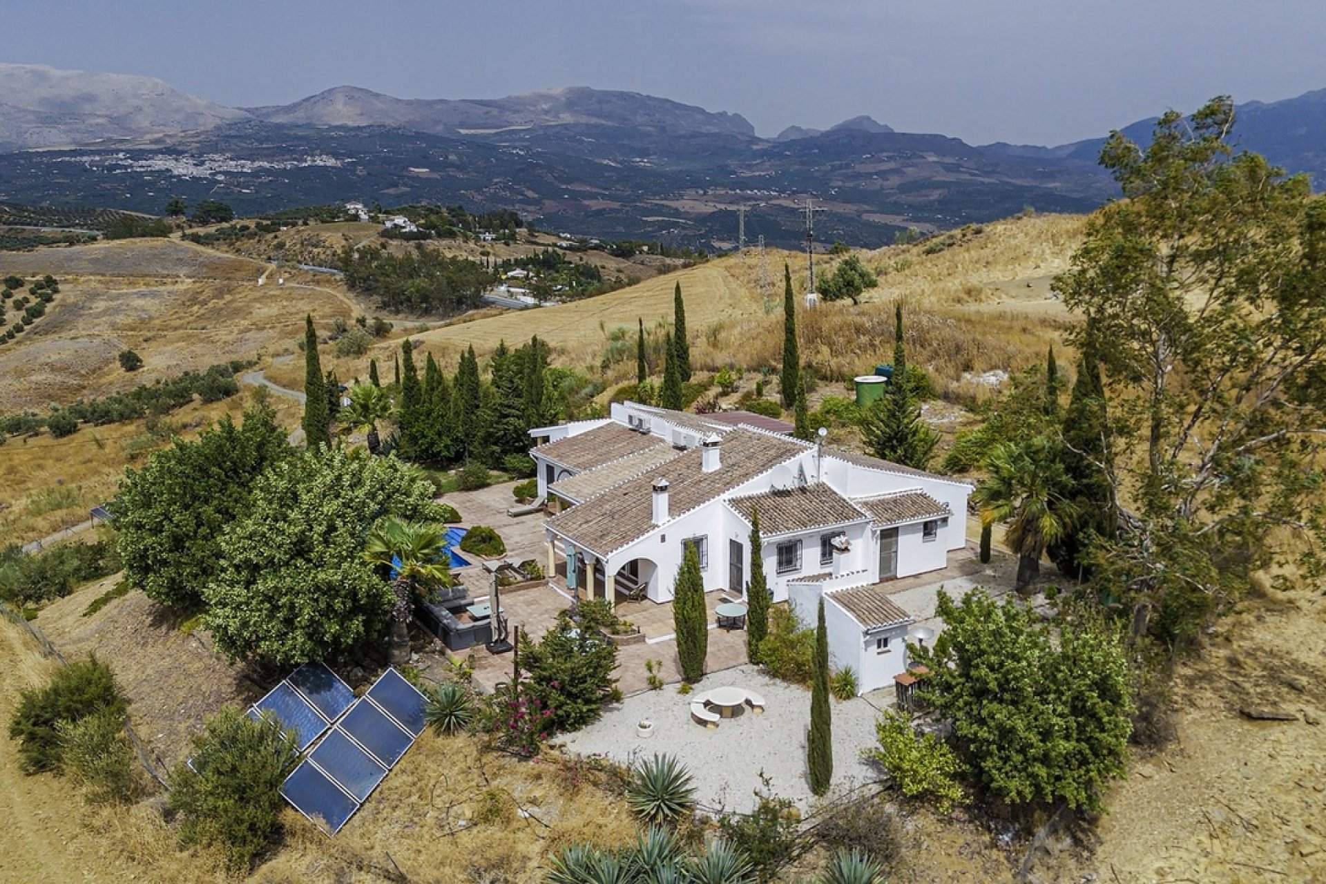 Resale - Villa -
Vinuela - Inland