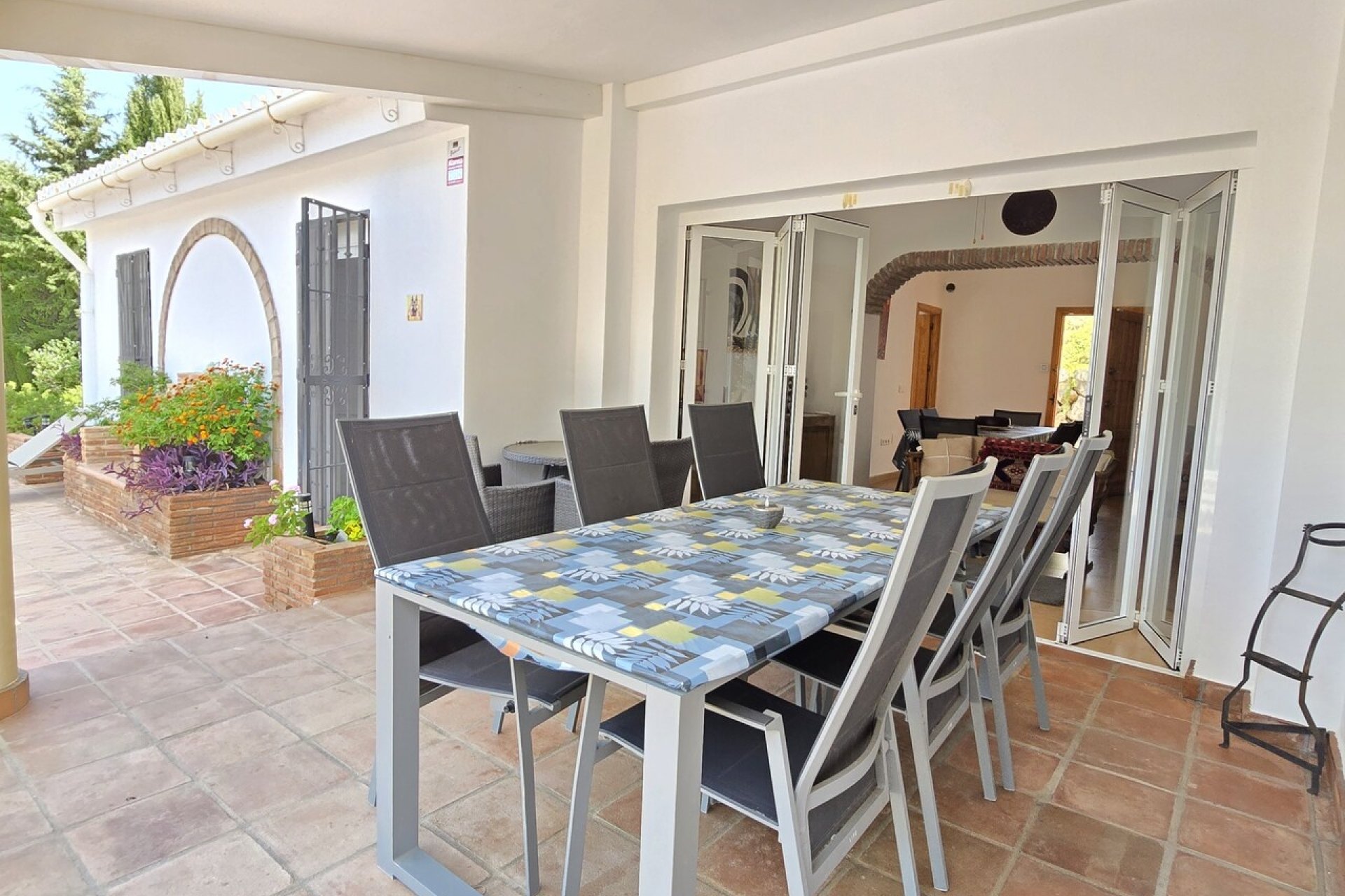 Resale - Villa -
Vinuela - Inland