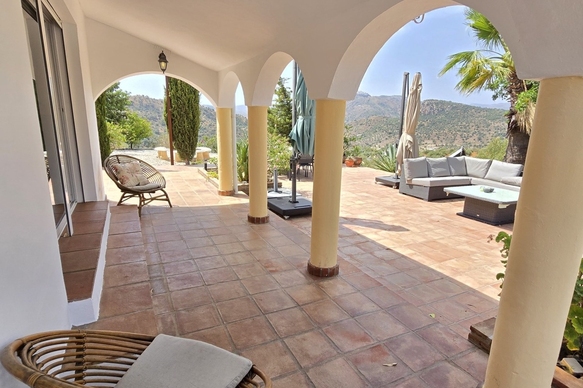 Resale - Villa -
Vinuela - Inland