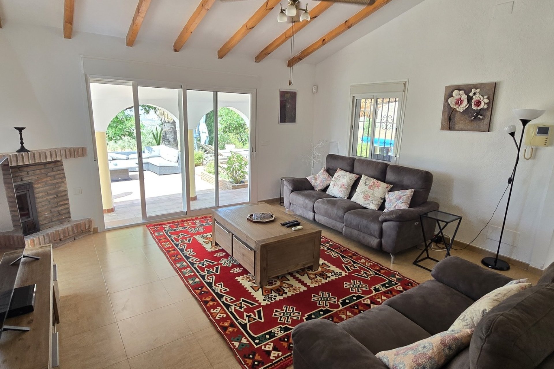 Resale - Villa -
Vinuela - Inland