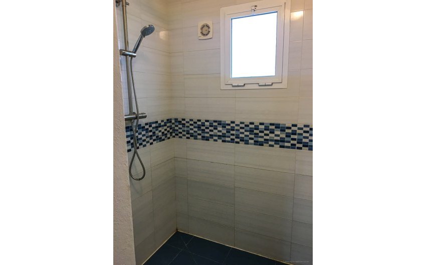 Resale - Villa -
Vinuela - Inland