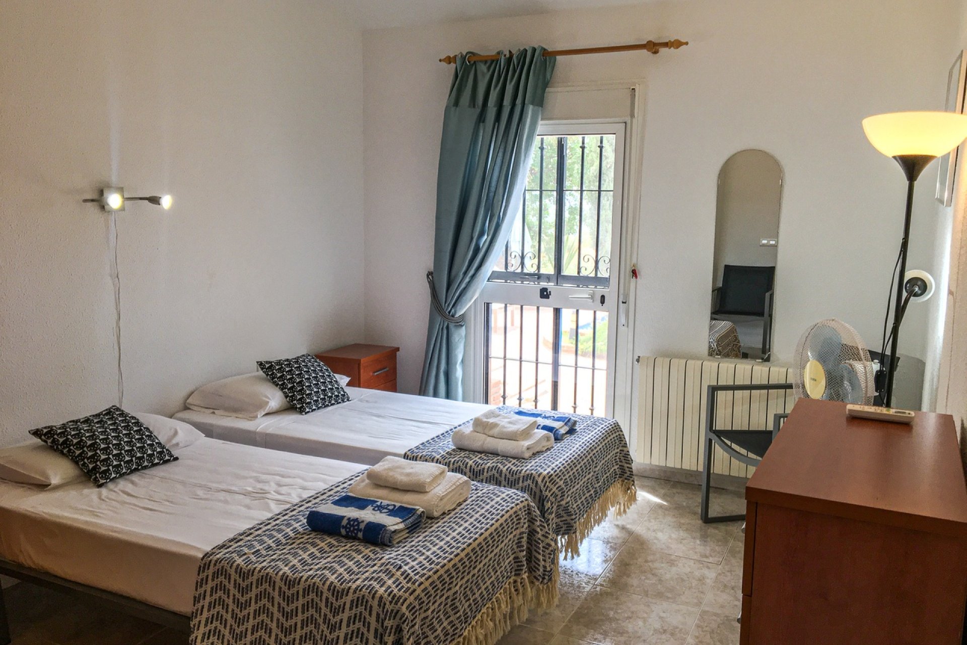 Resale - Villa -
Vinuela - Inland