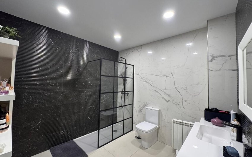 Resale - Villa -
Vinuela - Inland