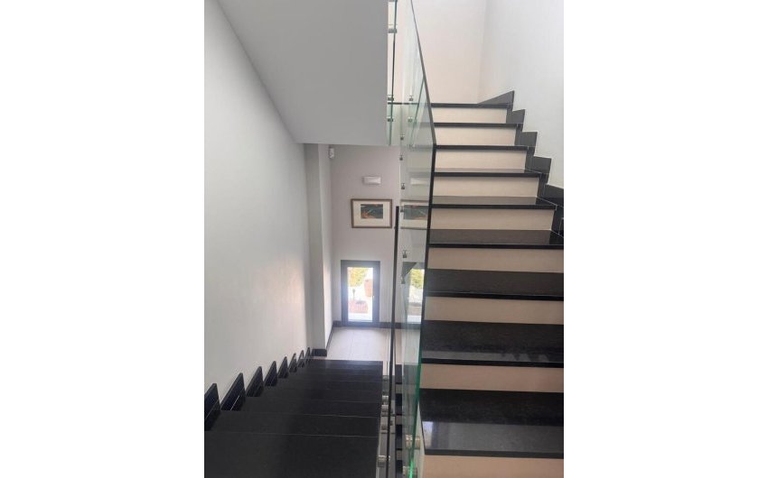 Resale - Villa -
Vinuela - Inland