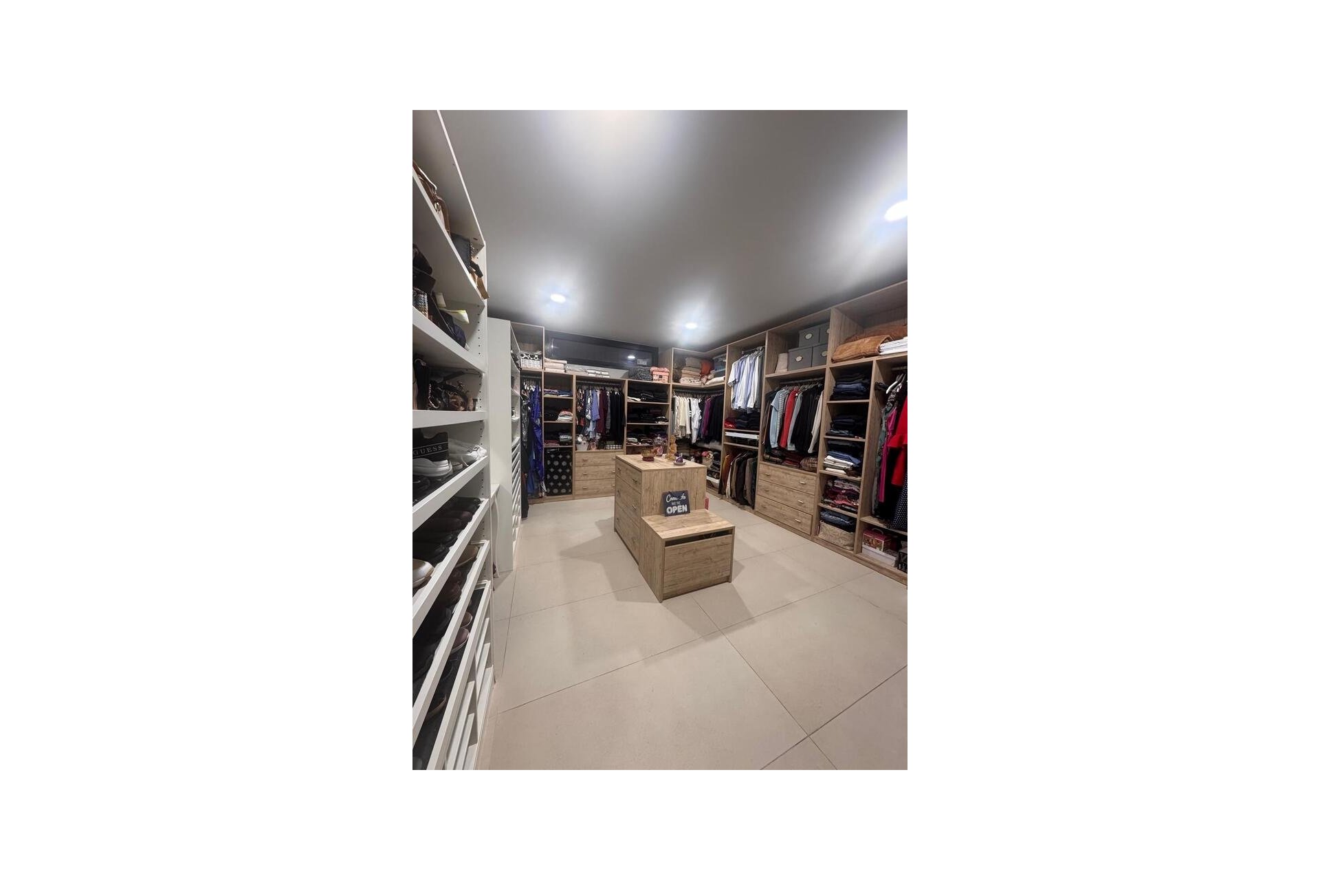 Resale - Villa -
Vinuela - Inland