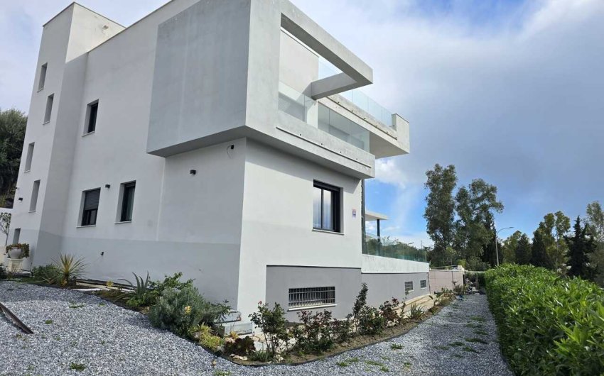 Resale - Villa -
Vinuela - Inland