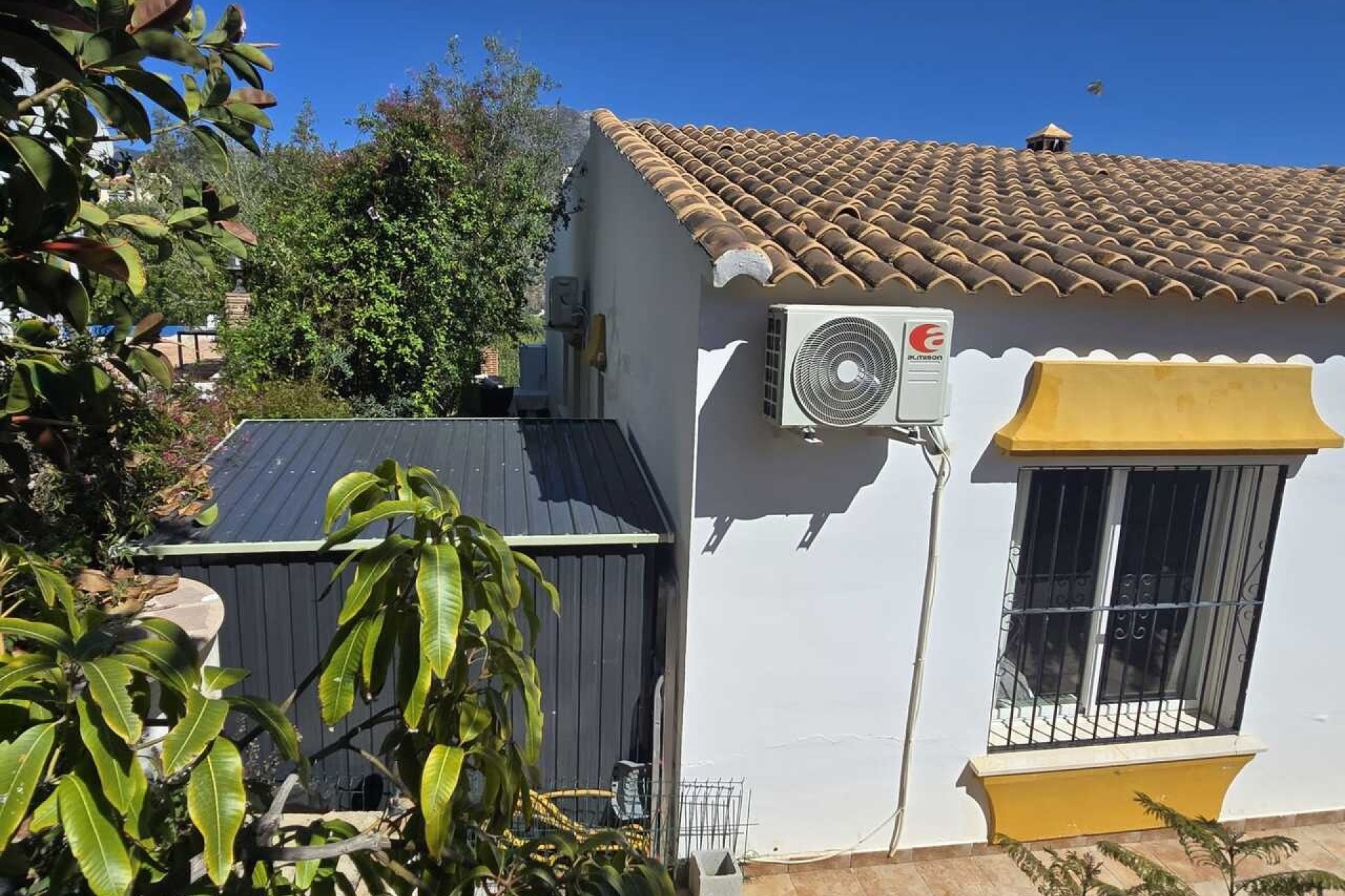 Resale - Villa -
Vinuela - Inland