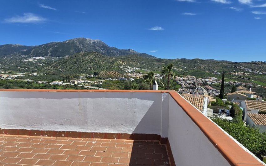 Resale - Villa -
Vinuela - Inland