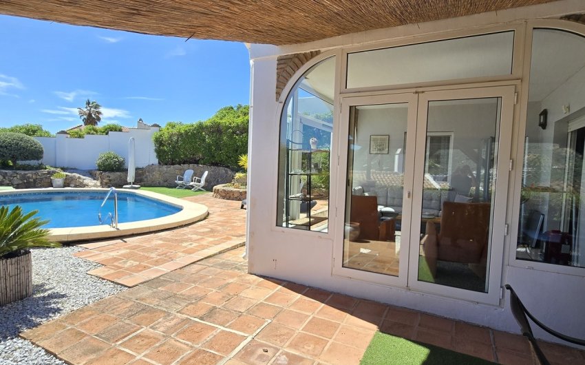 Resale - Villa -
Vinuela - Inland