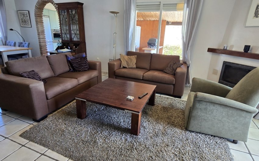 Resale - Villa -
Vinuela - Inland