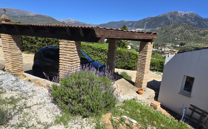 Resale - Villa -
Vinuela - Inland