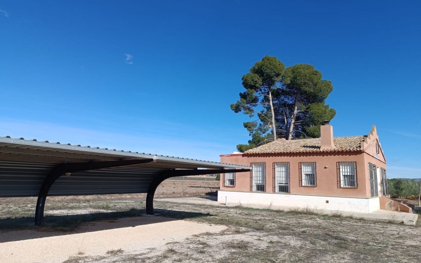 Resale - Villa -
Yecla - Inland