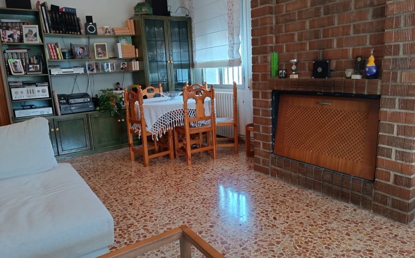 Resale - Villa -
Yecla - Inland