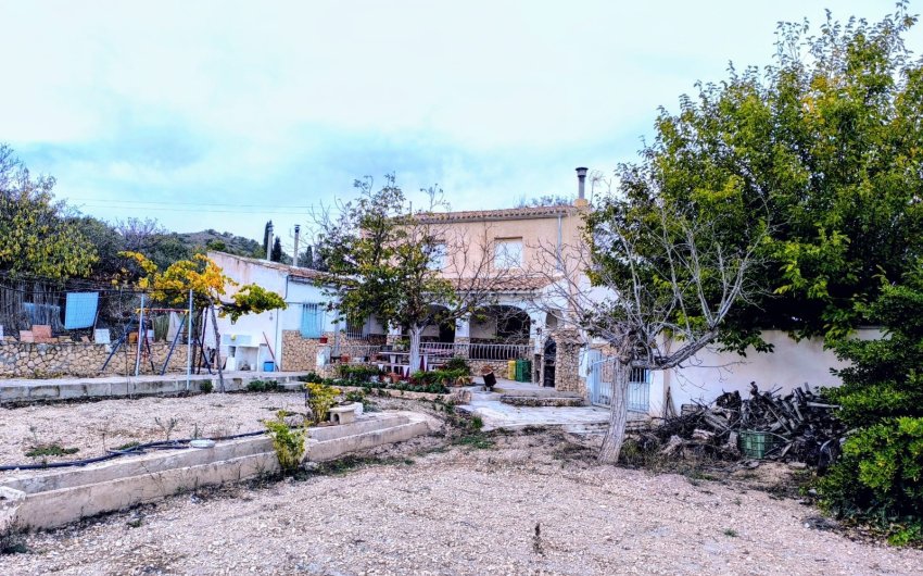 Resale - Villa -
Yecla - Inland
