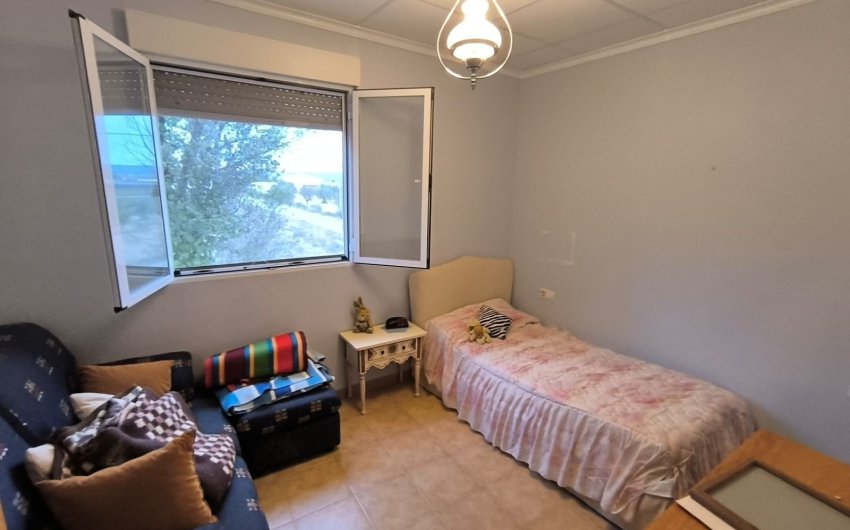 Resale - Villa -
Yecla - Inland