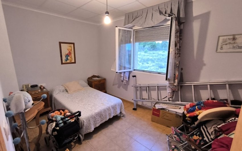 Resale - Villa -
Yecla - Inland