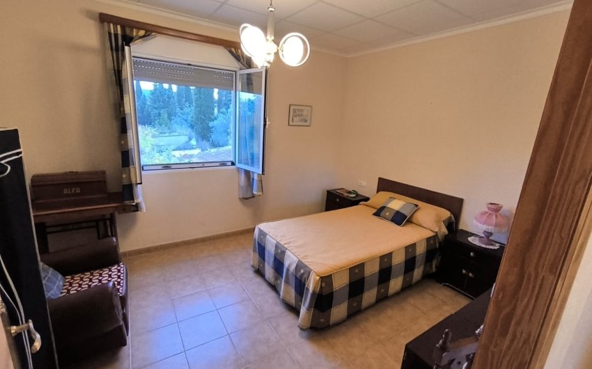 Resale - Villa -
Yecla - Inland