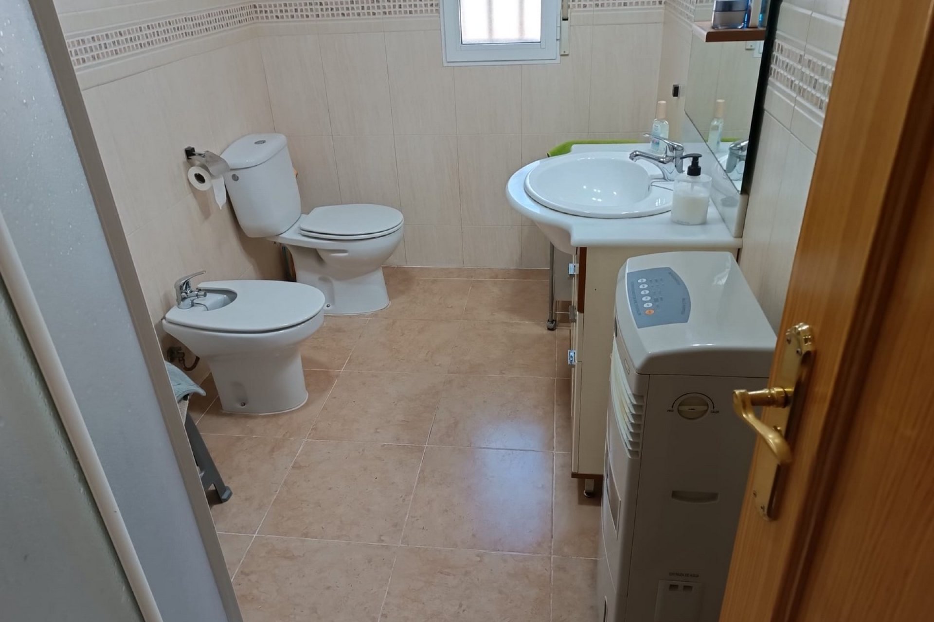 Resale - Villa -
Yecla - Inland