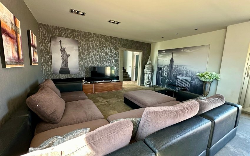 Resale - Villa -
Yecla - Inland