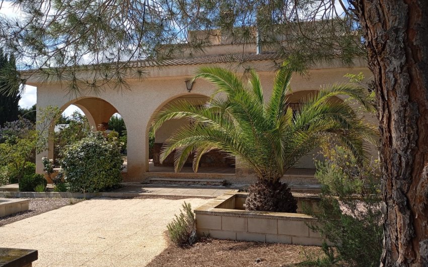 Resale - Villa -
Yecla - Inland