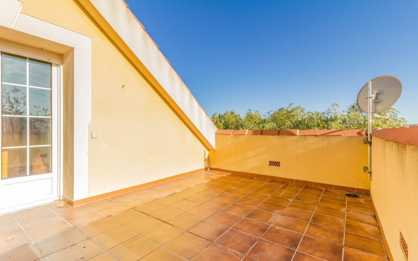 Resale - Villa -
Yecla - Inland